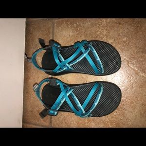Chaco Girls Size 3 Blue